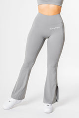 BLOOM Flared Leggings (NUR NOCH XL)