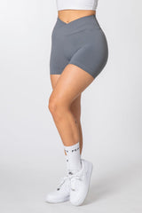 Short froissé à taille en V