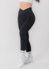 V-Waist Scrunch Leggings (Black M Vorbestellung: Lieferzeit ca. 2-3 Wochen)