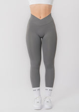 V-Waist Scrunch Leggings (Black M Vorbestellung: Lieferzeit ca. 2-3 Wochen)