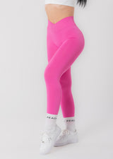 V-Waist Scrunch Leggings (Black M Vorbestellung: Lieferzeit ca. 2-3 Wochen)