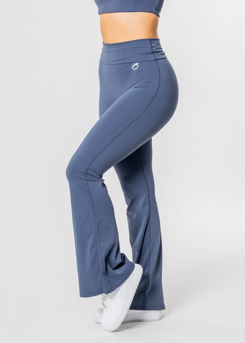 BREEZE Flared Leggings [VORBESTELLUNG]