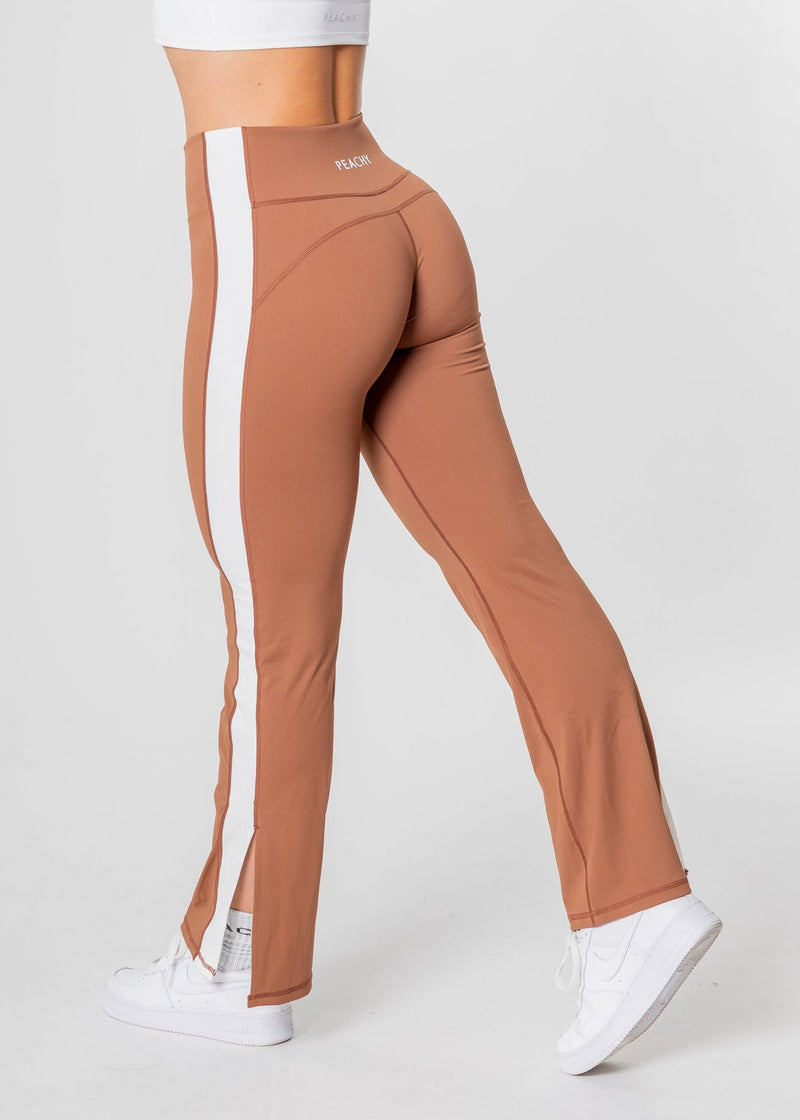 MOTION STRIPE Flared Leggings [VORBESTELLUNG]