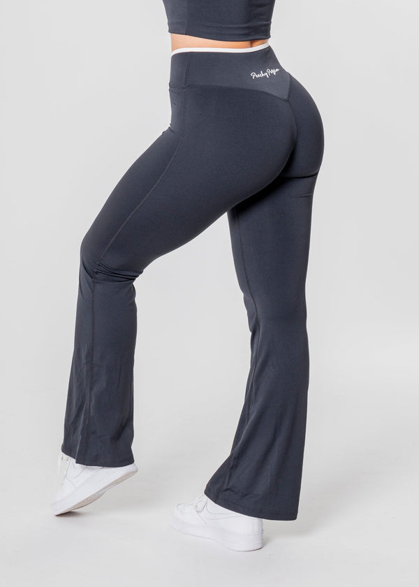 DYNAMIC Flared V-Waist Leggings [VORBESTELLUNG]