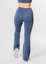 BREEZE Flared Leggings