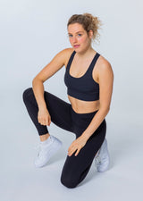 SUPERSOFT Set (V-Waist Leggings + Scoop Neck Bra)