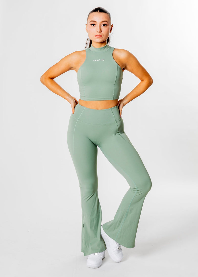 RADIANCE Set (Flared Leggings+Crop Top) – PeachyPassion